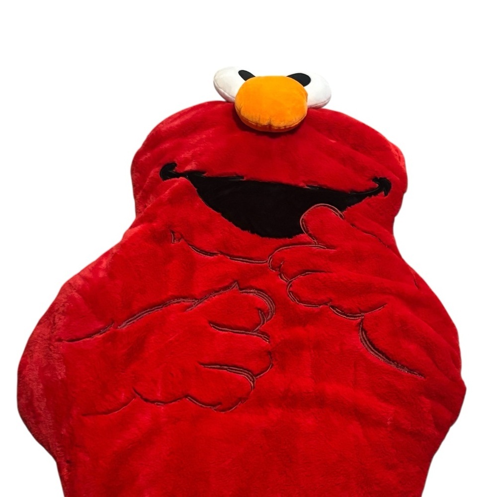 Sesame Street Elmo Faux Fur Cozy Snuggle Tail sleeping bag - Picture 4 of 13